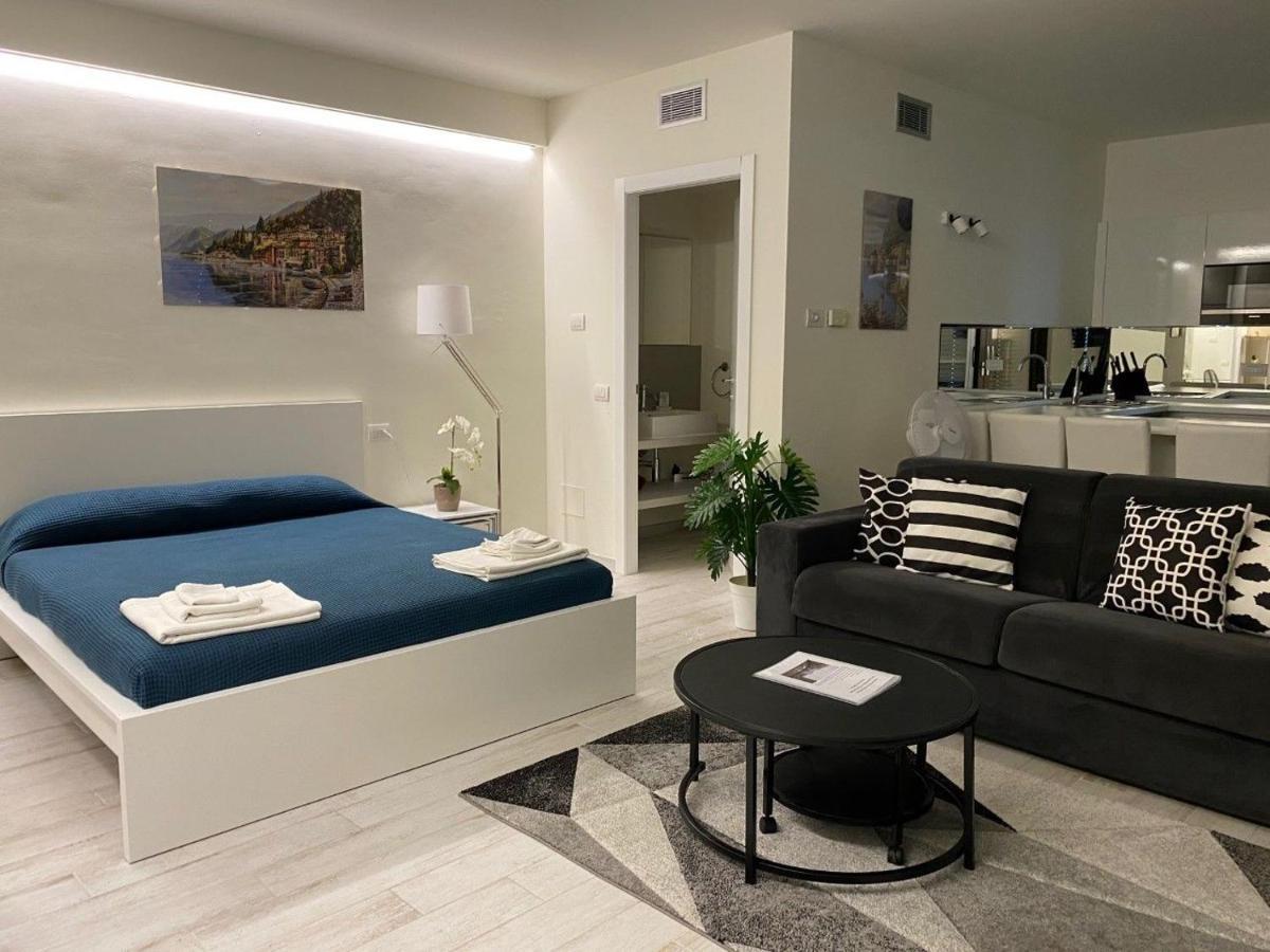 Terrazza Sul Lago - Acquaseria, San Siro By Lovecomo מראה חיצוני תמונה